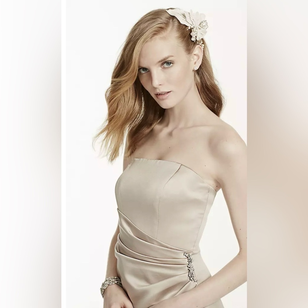 David’s Bridal Satin Gown with Side Drape & Brooch
STYLE# 8567 - Picture 5 of 6